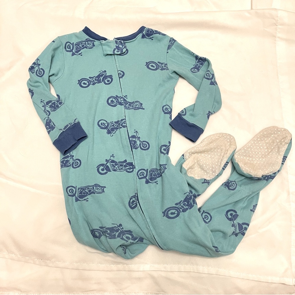 Motorcycle footed pajamas: 12-18m by Amazon Essentials